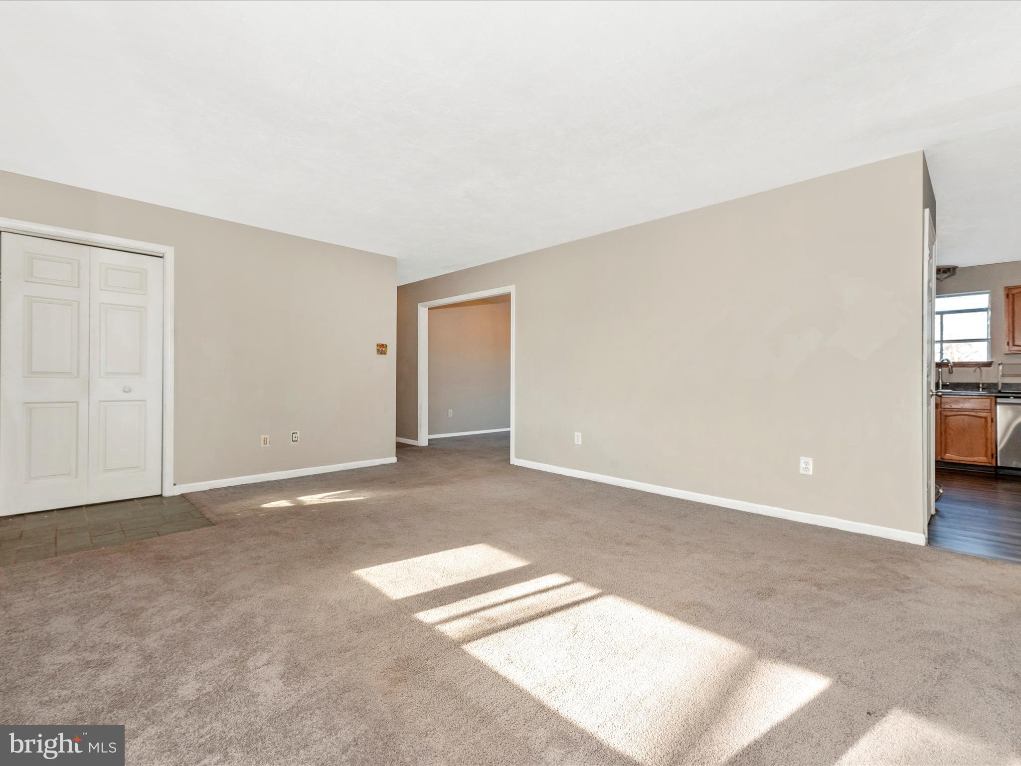 4040 Carrollton Road Upperco, MD 21155 - Photo 17 of 49 Living Room