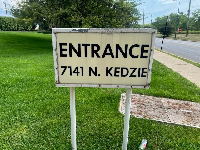 $169,000 | 7141 North Kedzie Avenue, Unit 403, Chicago, IL 60645