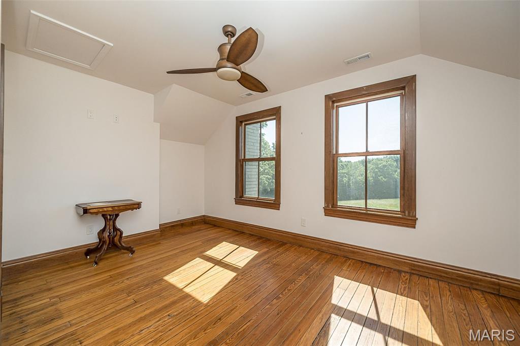 4241 Alt Road Pacific, MO 63069 - Photo 20 of 34