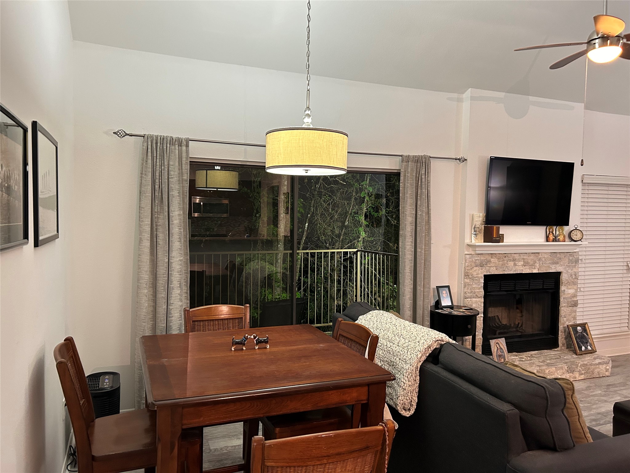 3500 Tangle Brush Drive, Unit 188 Spring, TX 77381 - Photo 5 of 14 Dining area