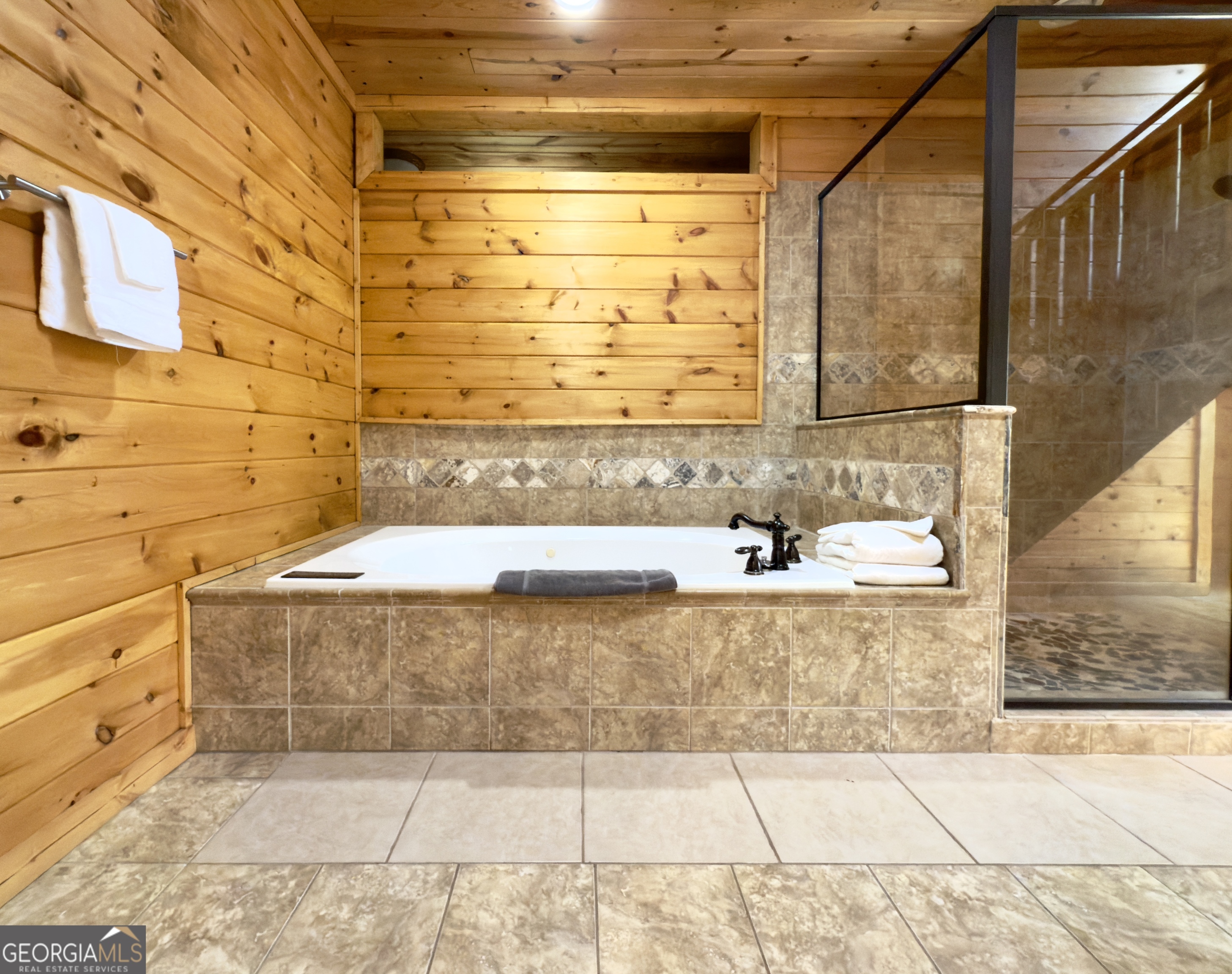 469 Vista View Place Cleveland, GA 30528 - Photo 12 of 39 a bathroom with shower