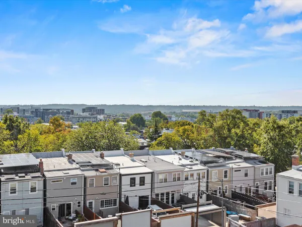 $3,200 | 1267 Penn Street Northeast, Unit B, Washington, DC 20002