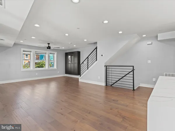 $3,200 | 1267 Penn Street Northeast, Unit B, Washington, DC 20002