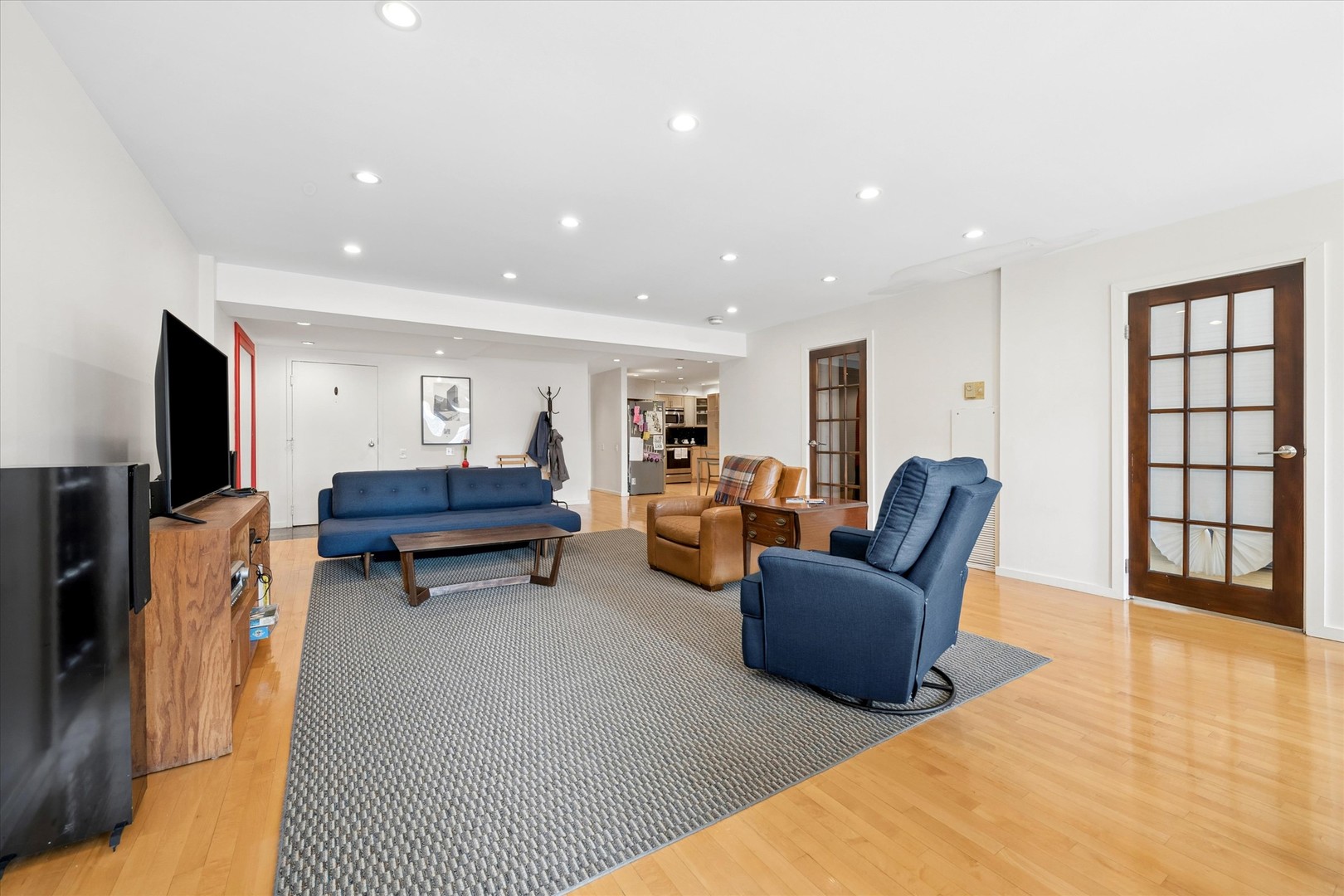 40 East 9th Street, Unit 1616 Chicago, IL 60605 - Photo 7 of 33