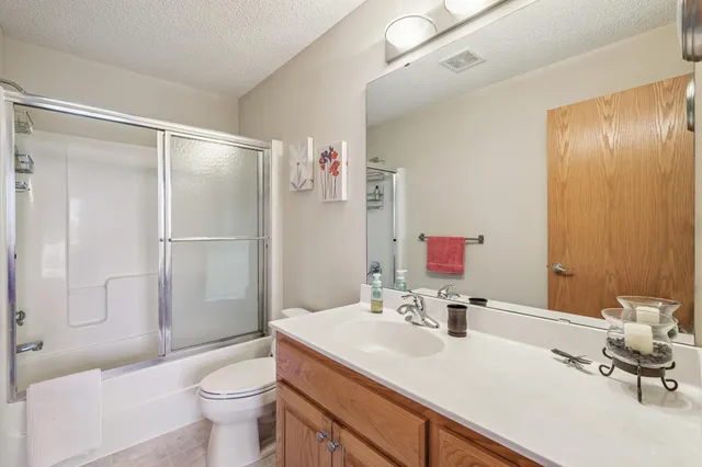 $400,000 | 13186 Meadow Lane, Savage, MN 55378