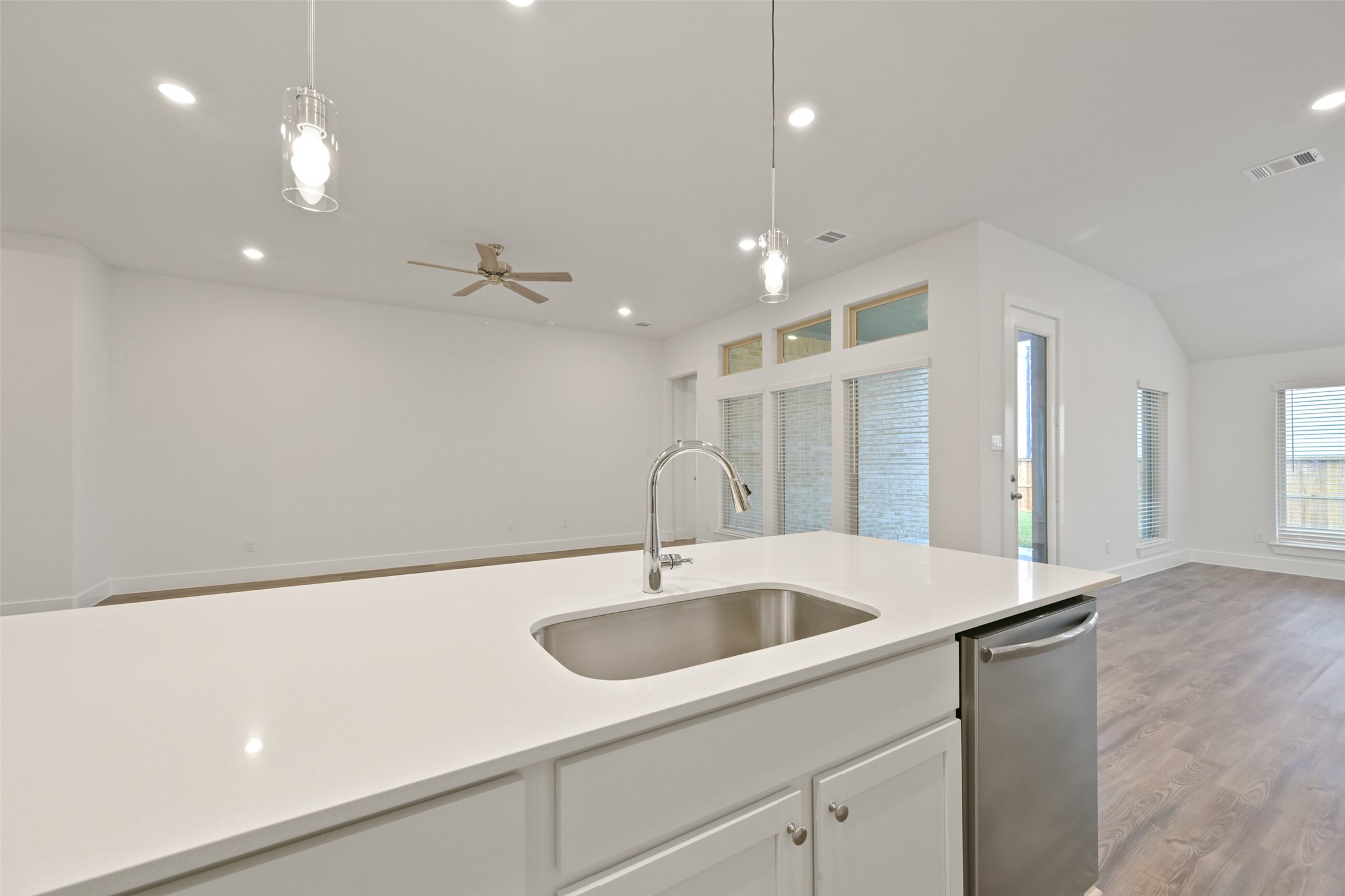 645 Cross Timbers Trace Hempstead, TX 77445 - Photo 13 of 30 Representative Photo