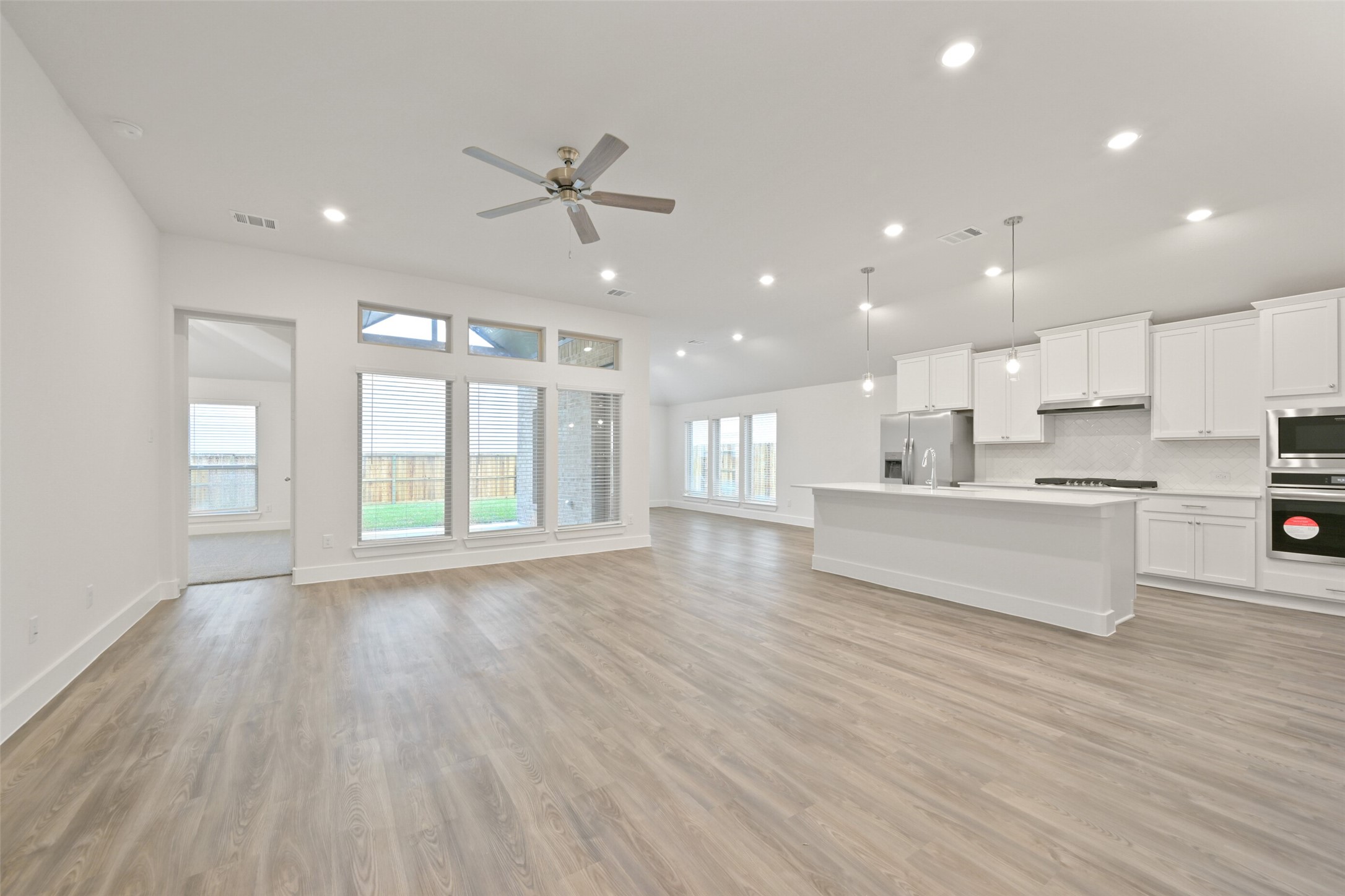 645 Cross Timbers Trace Hempstead, TX 77445 - Photo 4 of 30 Representative Photo