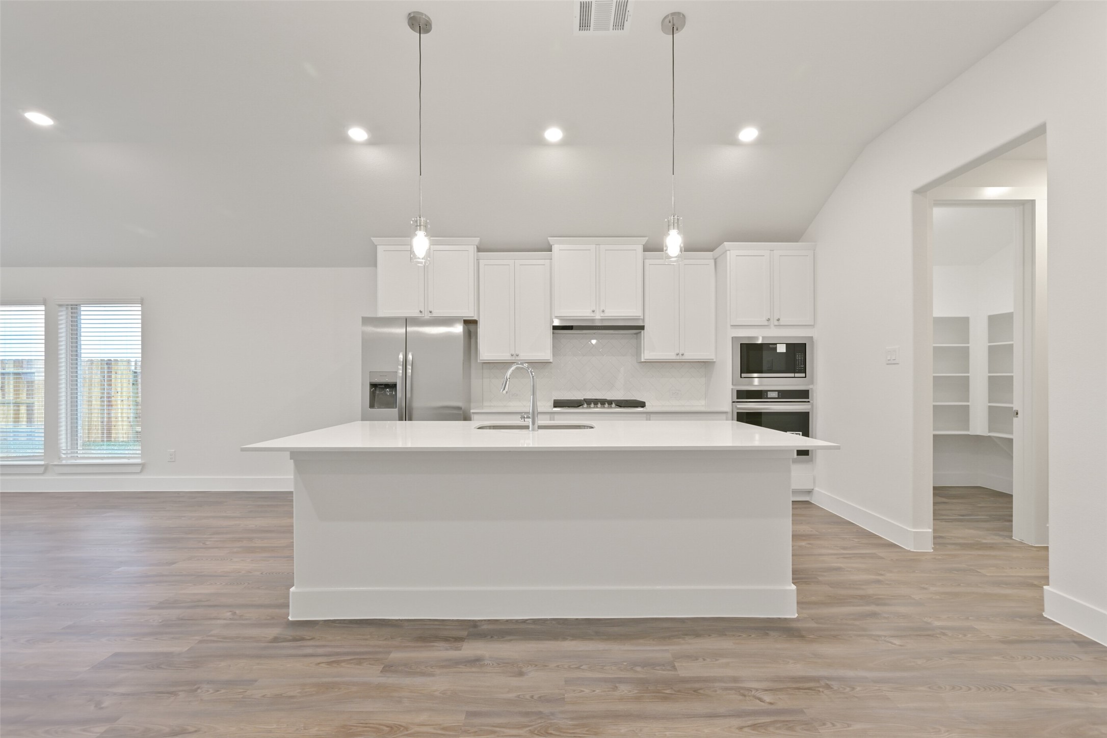 645 Cross Timbers Trace Hempstead, TX 77445 - Photo 8 of 30 Representative Photo