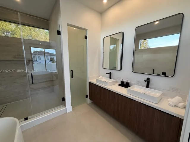 $4,750,000 | 9024 Abbott Avenue, Surfside, FL 33154