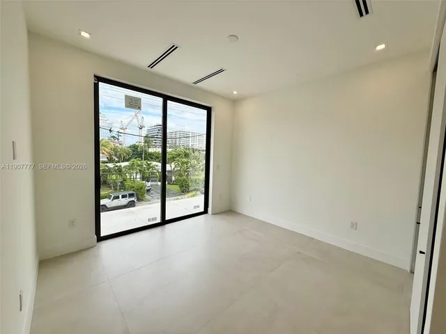 $4,750,000 | 9024 Abbott Avenue, Surfside, FL 33154