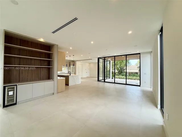 $4,750,000 | 9024 Abbott Avenue, Surfside, FL 33154