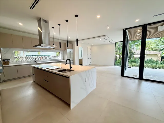 $4,750,000 | 9024 Abbott Avenue, Surfside, FL 33154