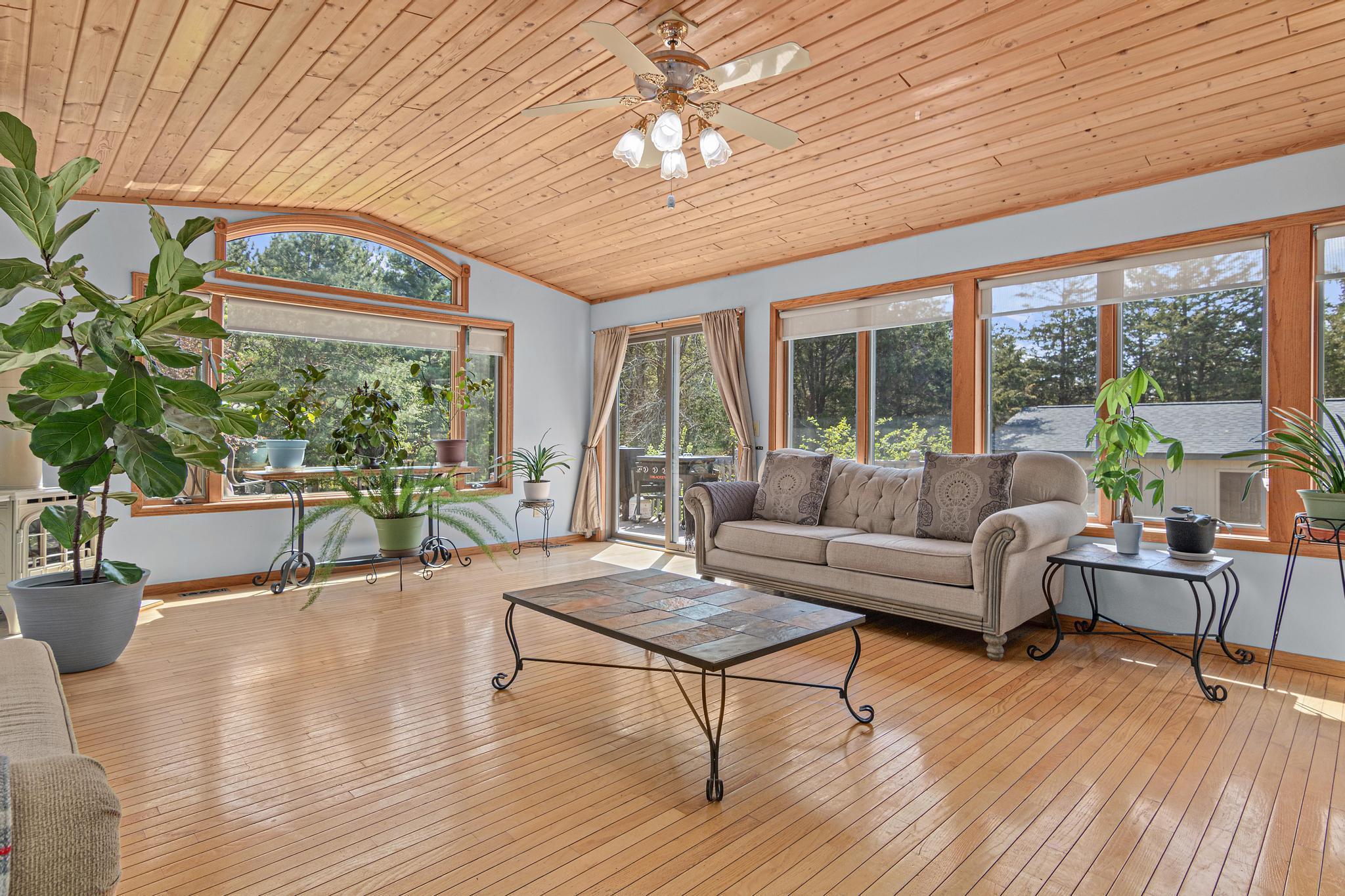 1069 Hunter Ridge Hudson, WI 54016 - Photo 6 of 25