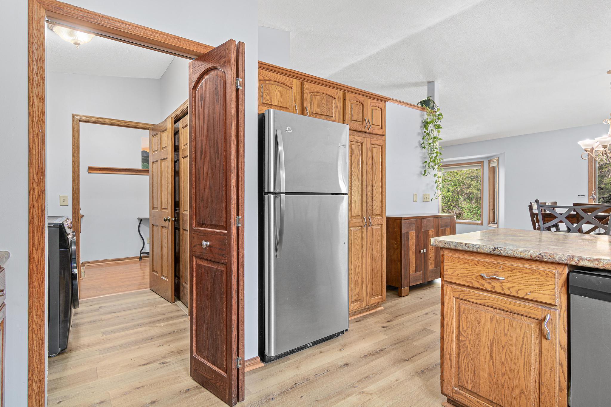 1069 Hunter Ridge Hudson, WI 54016 - Photo 10 of 25