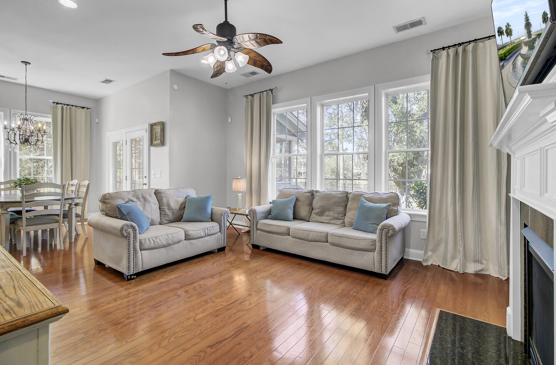 1900 Hall Point Road Mount Pleasant, SC 29466 - Photo 19 of 54 20_20_mls