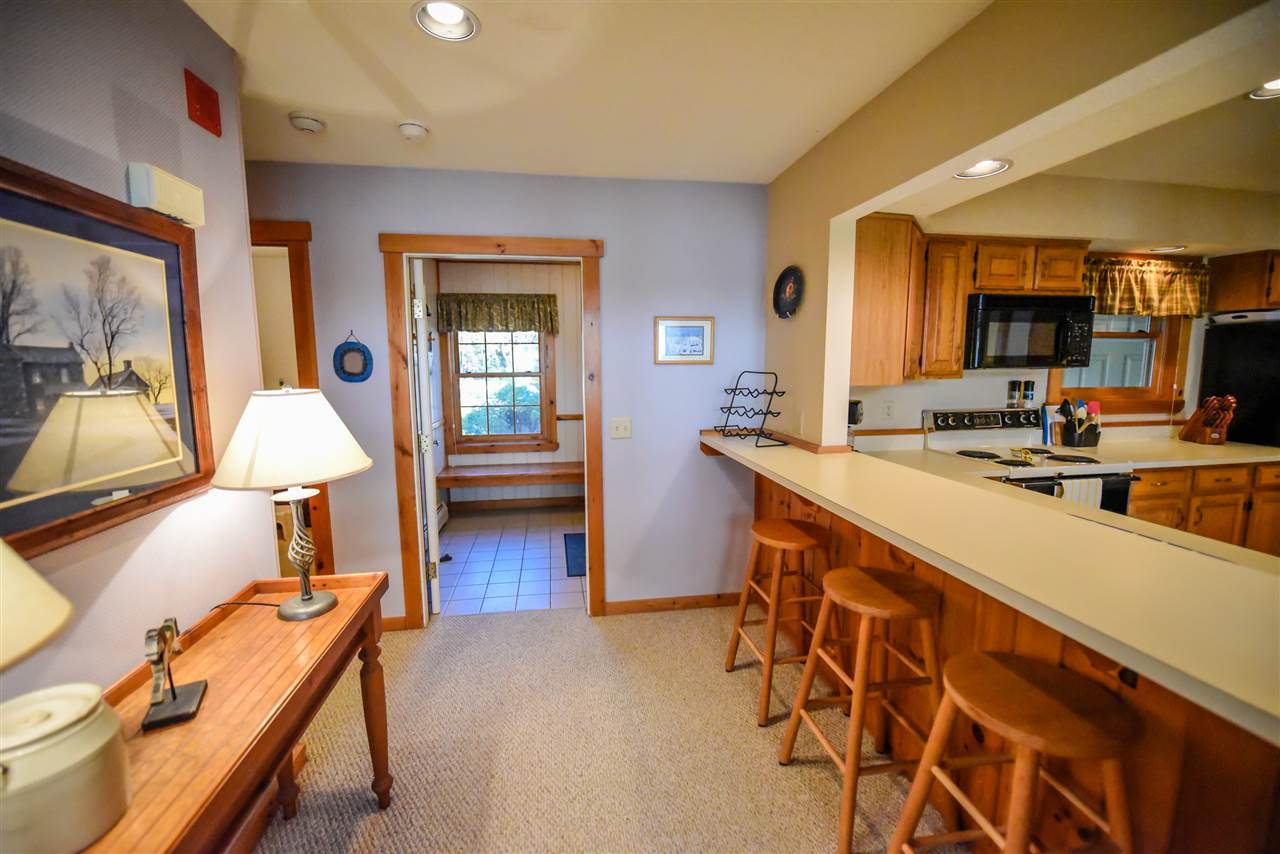 104 B Greenspring Road, Unit B West Dover, VT 05356 - Photo 8 of 22 Gallery Image 8