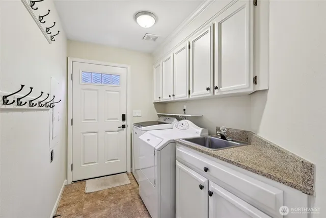 $1,750,000 | 10331 Northeast 19th Place, Bellevue, WA 98004