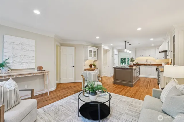 $1,750,000 | 10331 Northeast 19th Place, Bellevue, WA 98004