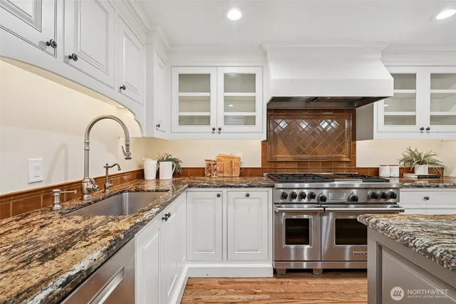 $1,750,000 | 10331 Northeast 19th Place, Bellevue, WA 98004