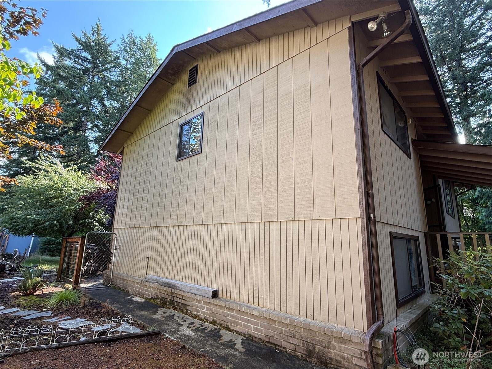 121 East Rhododendron Lane Union, WA 98592 - Photo 24 of 39