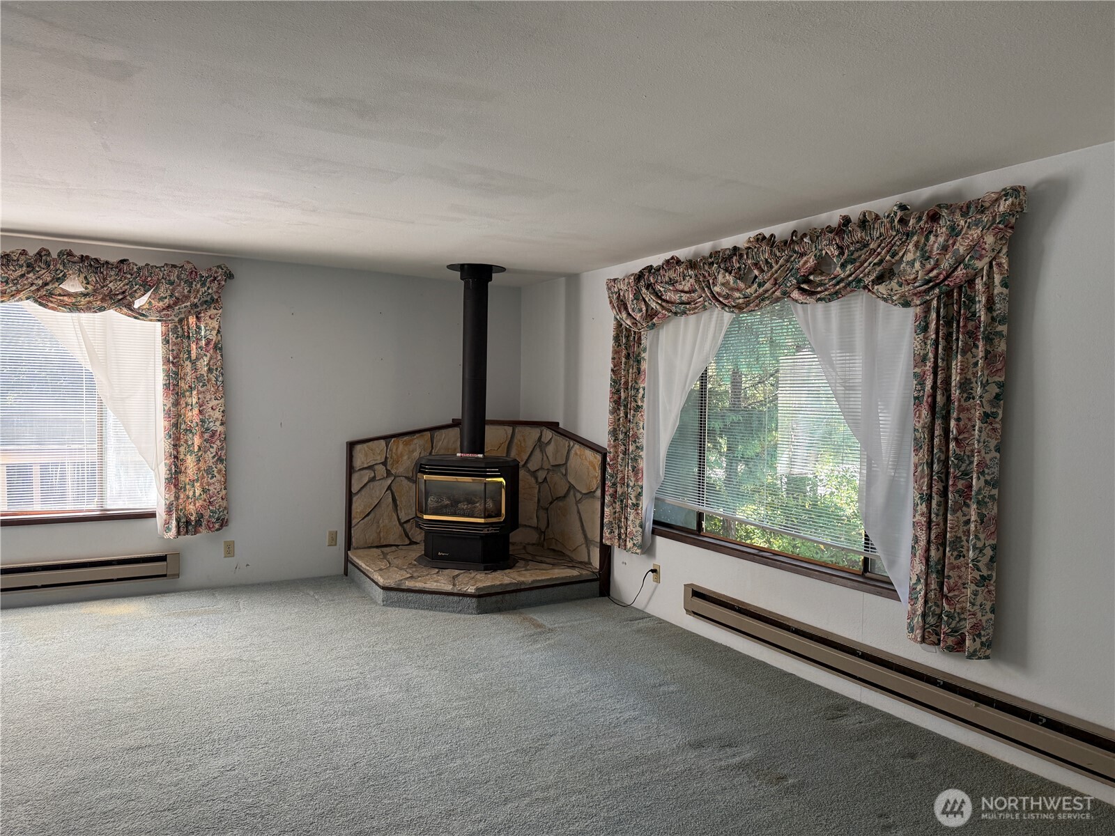 121 East Rhododendron Lane Union, WA 98592 - Photo 4 of 39