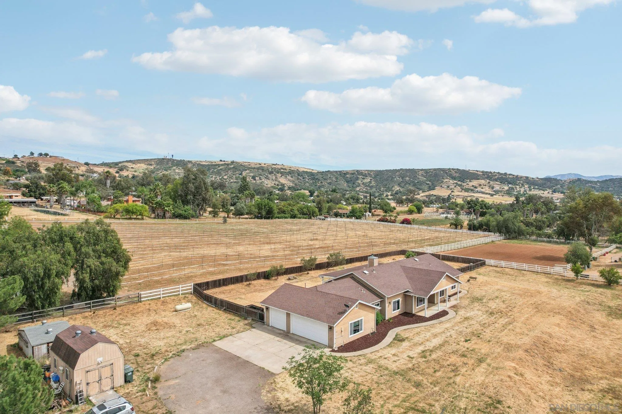 1346 Wilson Road Ramona, CA 92065 - Photo 53 of 71 Ramona homes with 3 car garage