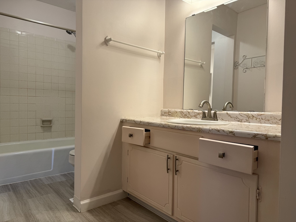 324 Russell Road, Unit 109 Westfield, MA 01085 - Photo 14 of 18