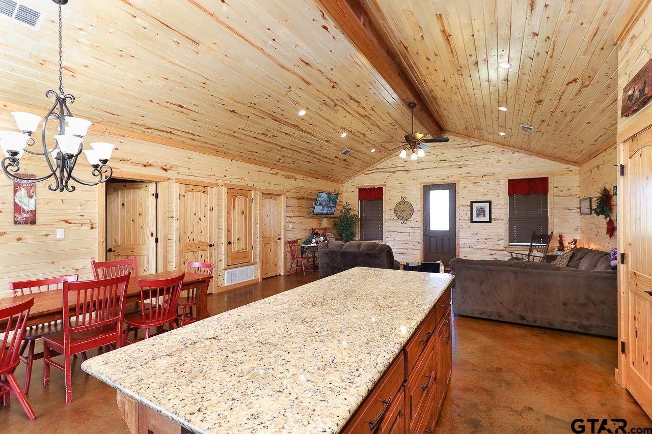 4450 Southwest County Road 3010 Mount Vernon, TX 75457 - Photo 7 of 39