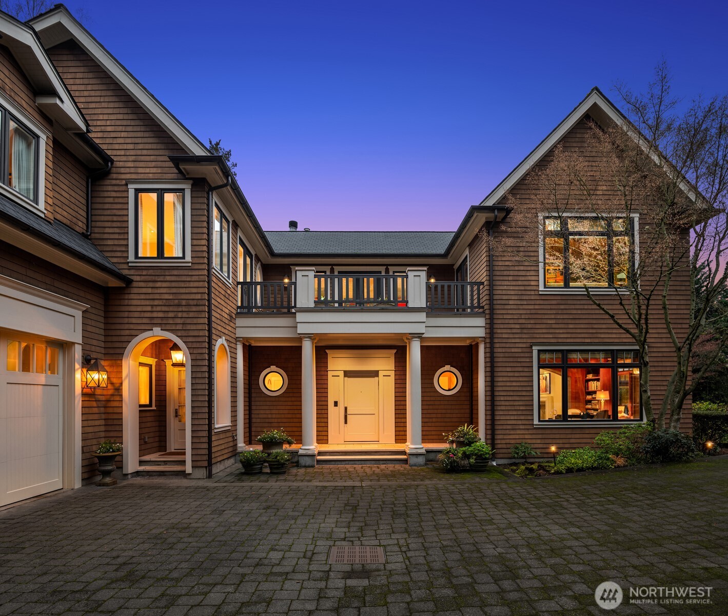 3814 East John Street Seattle, WA 98112 - Photo 9 of 28