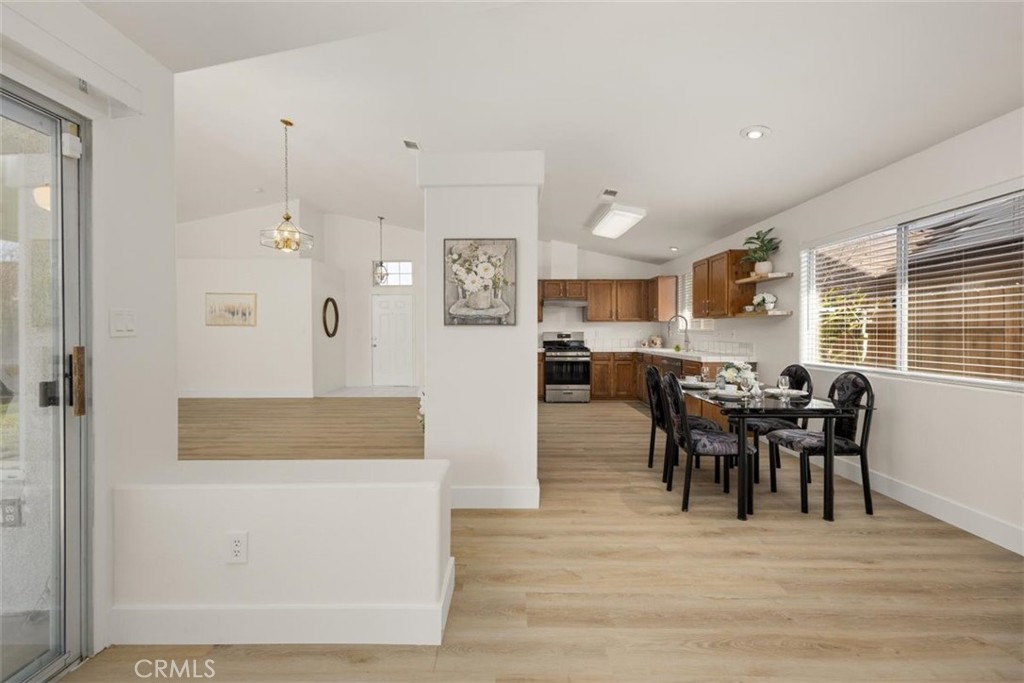 4906 Shadow Stone Street Bakersfield, CA 93313 - Photo 14 of 30