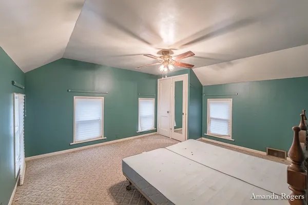 $250,000 | 926 East Main Street, Lowell, MI 49331