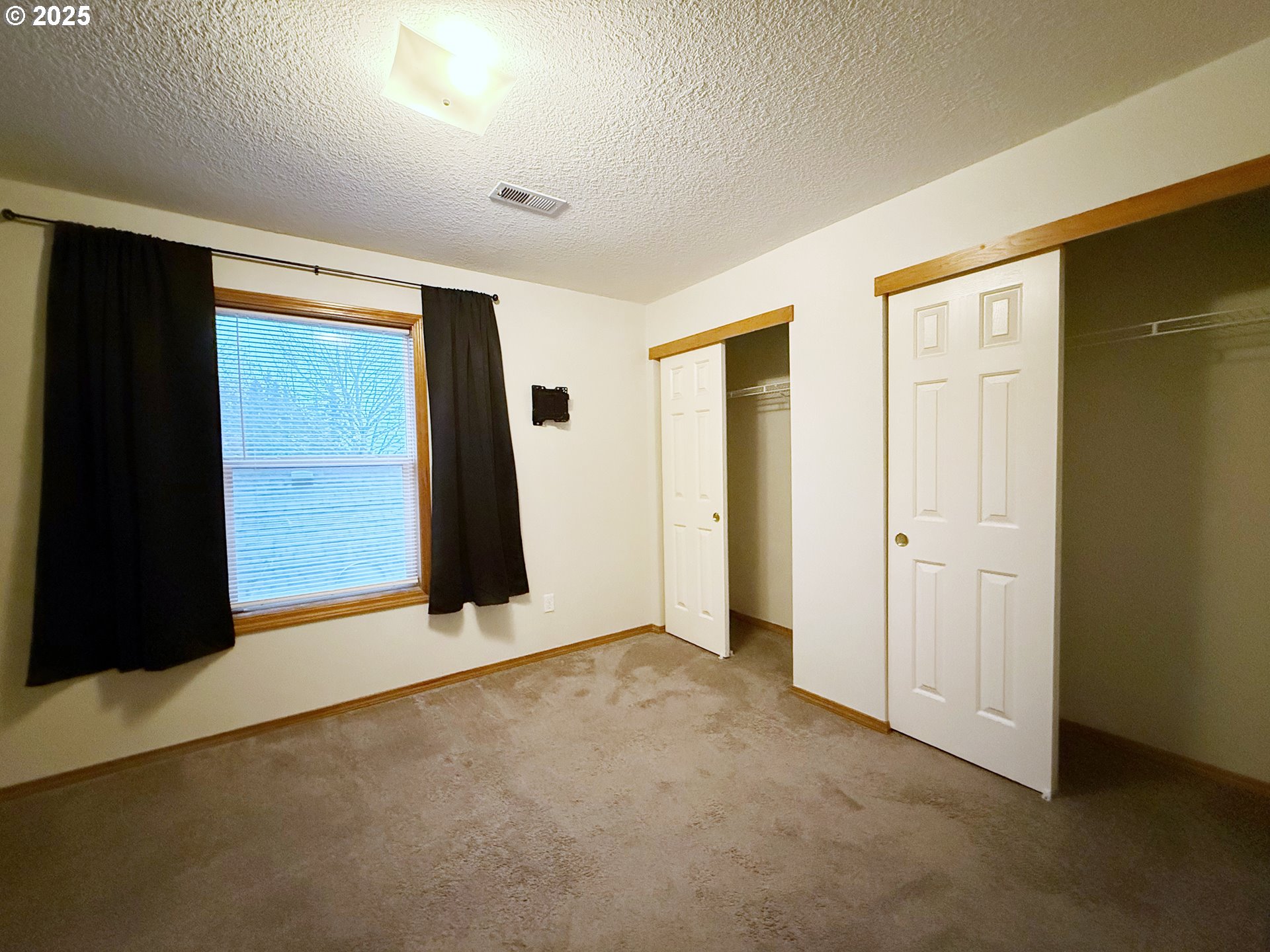 14134 East Burnside Street, Unit 3 Portland, OR 97233 - Photo 15 of 31 Bedroom, Primary