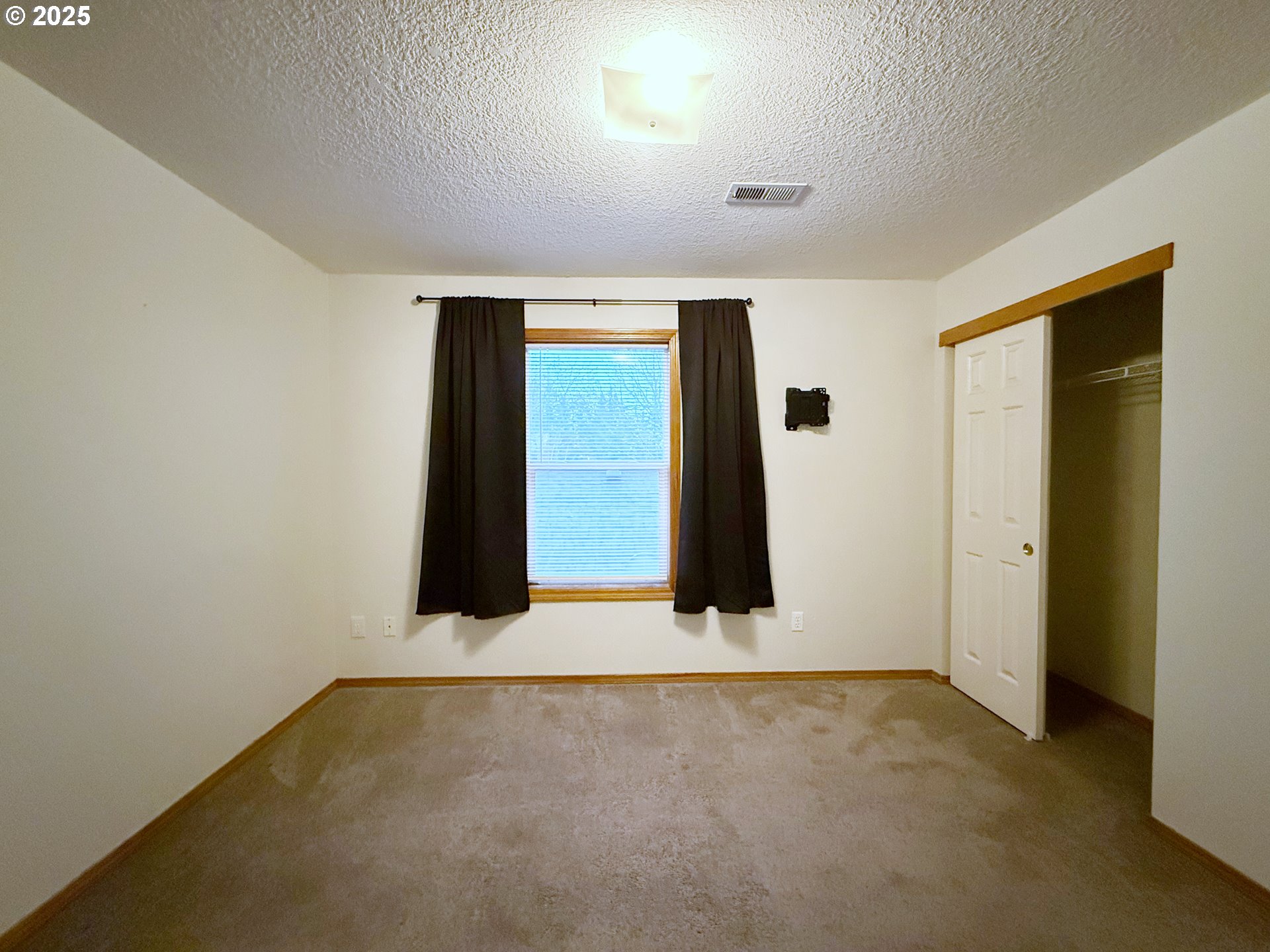 14134 East Burnside Street, Unit 3 Portland, OR 97233 - Photo 16 of 31