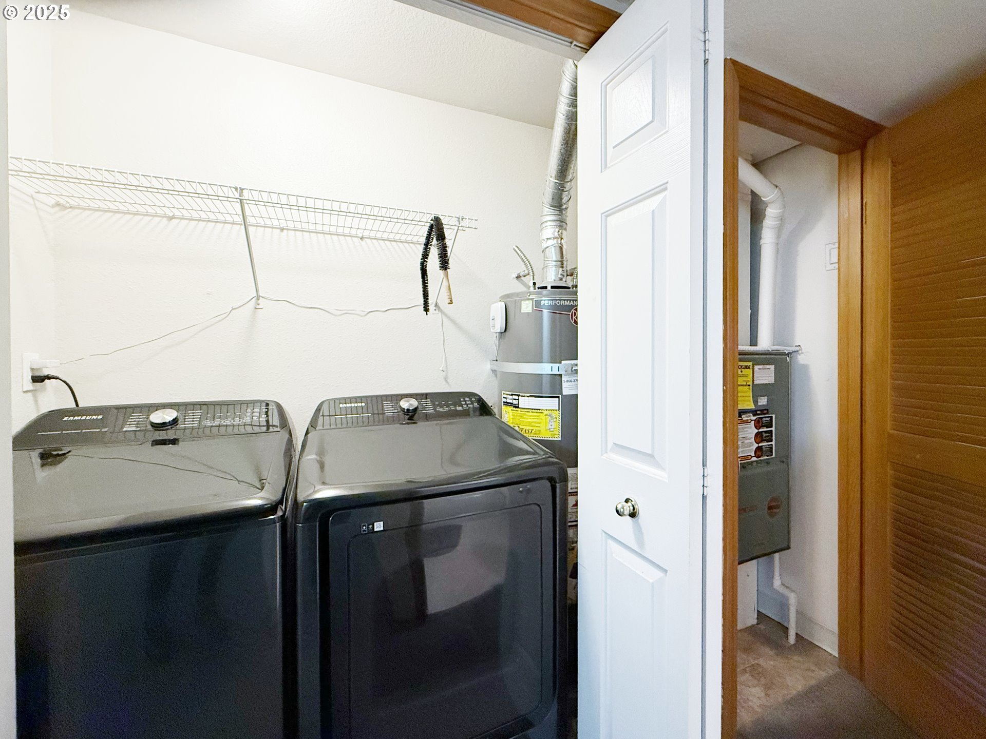 14134 East Burnside Street, Unit 3 Portland, OR 97233 - Photo 18 of 31 Laundry