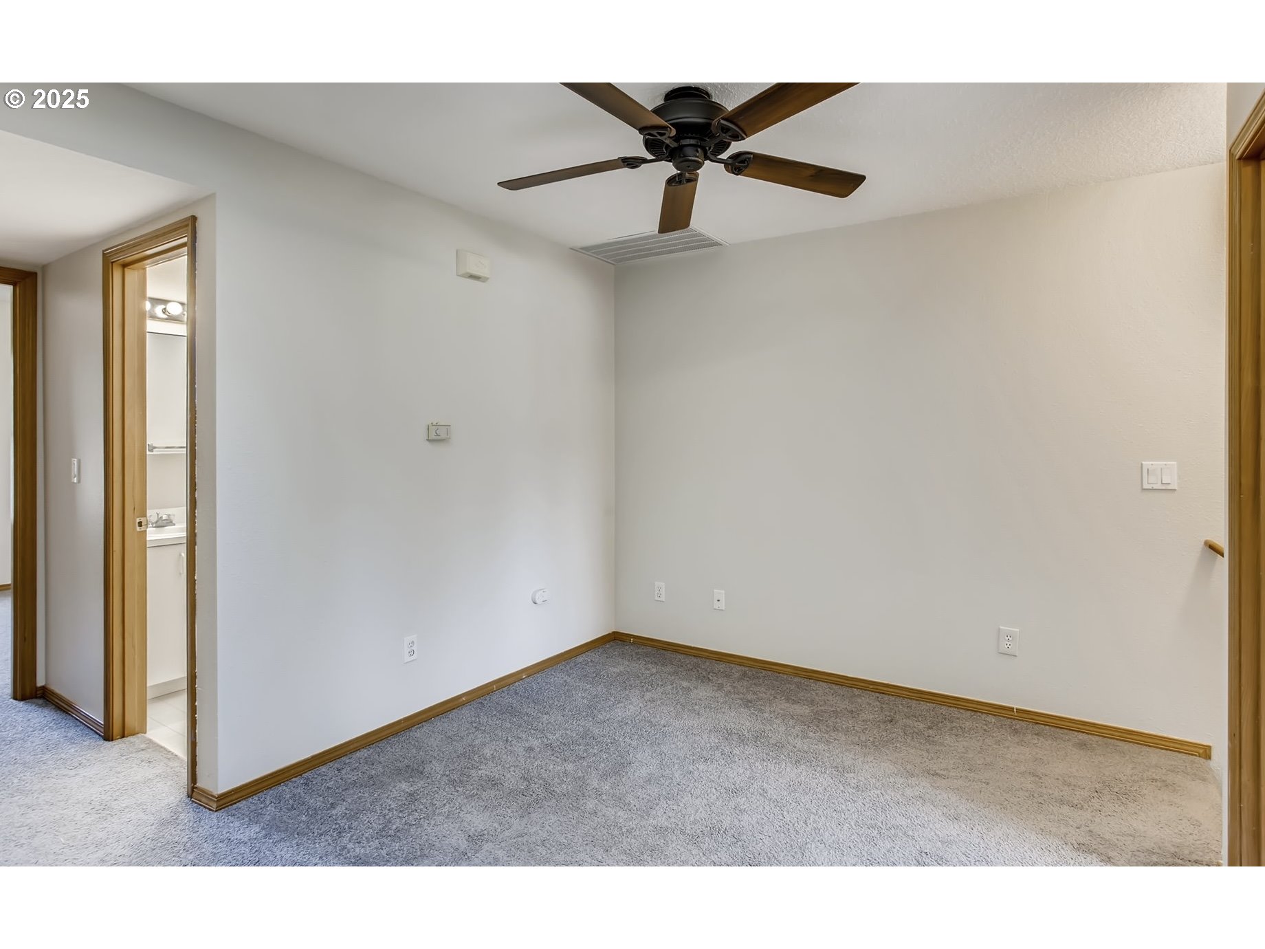 14134 East Burnside Street, Unit 3 Portland, OR 97233 - Photo 21 of 31 Bonus Room