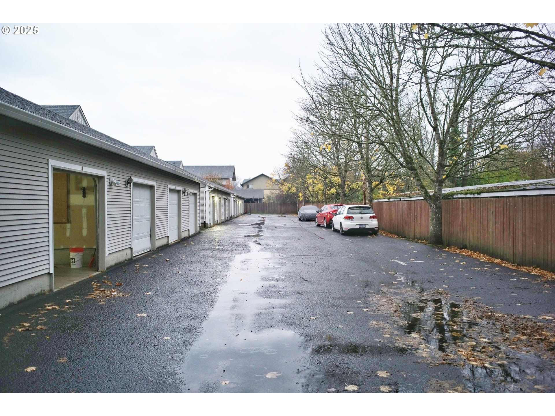 14134 East Burnside Street, Unit 3 Portland, OR 97233 - Photo 29 of 31 Driveway