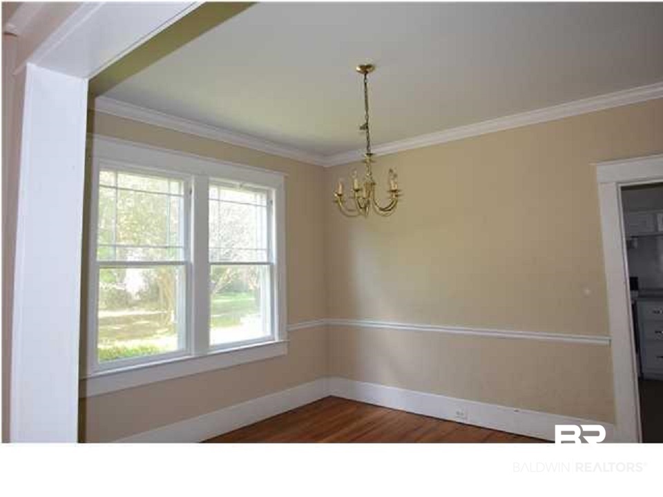 117 Demouy Avenue Mobile, AL 36606 - Photo 3 of 10