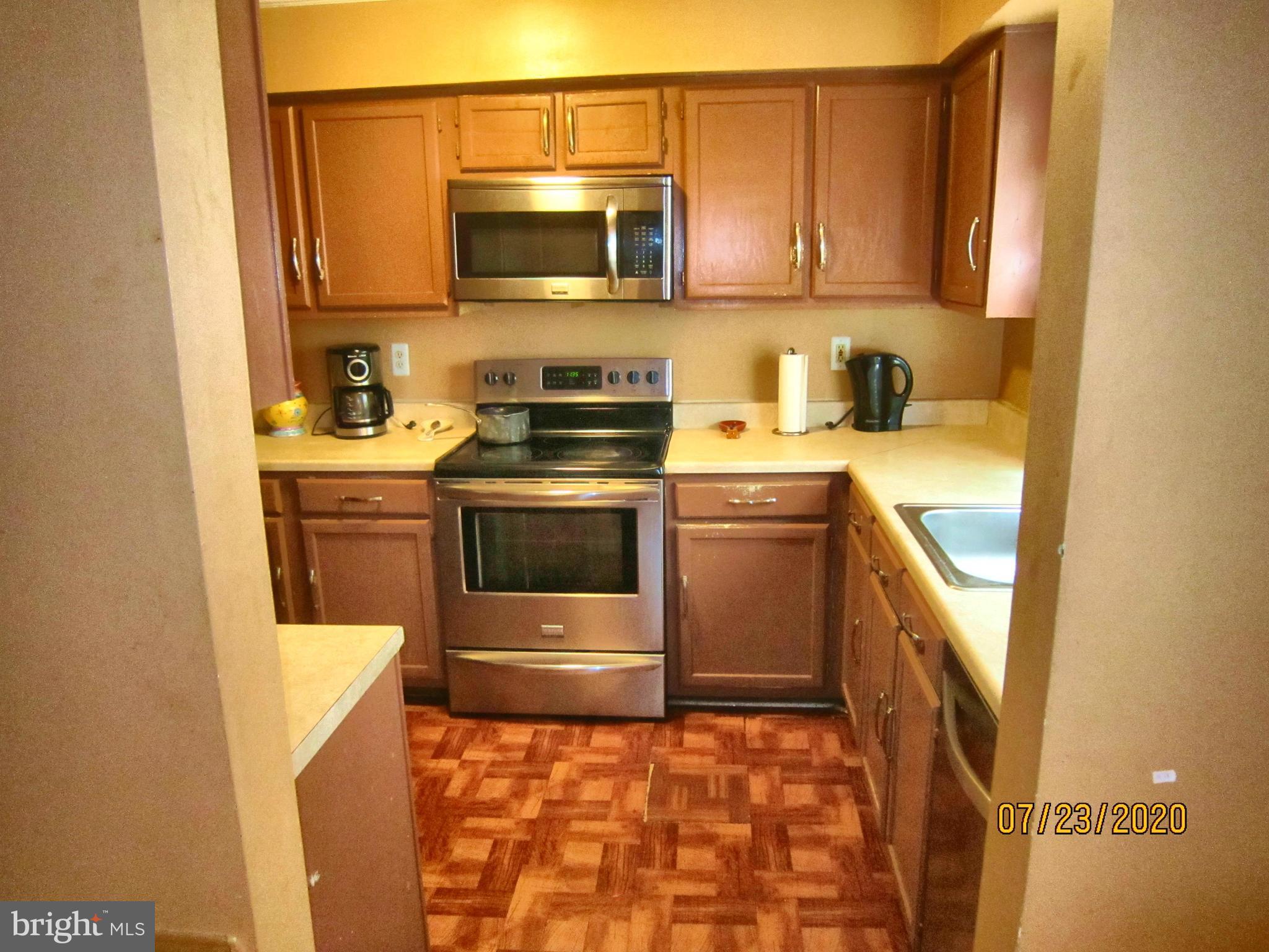 2254 Wimbledon Circle Silver Spring, MD 20906 - Photo 3 of 19 Gallery Image 3