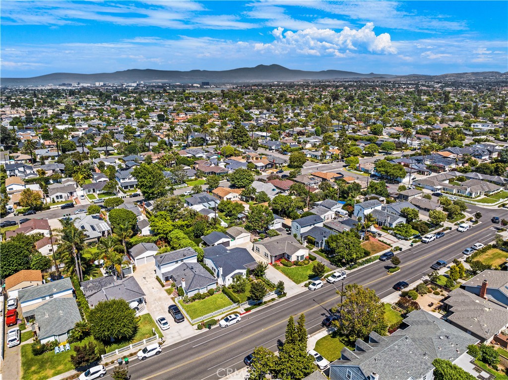 320 Broadway Costa Mesa, CA 92627 - Photo 45 of 53 an aerial view of residential building with parking space