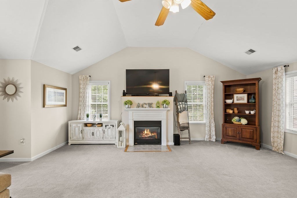 23 Hilltop Road Franklin, MA 02038 - Photo 13 of 41 Gallery Image 13
