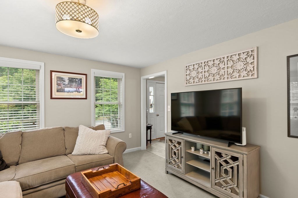23 Hilltop Road Franklin, MA 02038 - Photo 19 of 41 Gallery Image 19