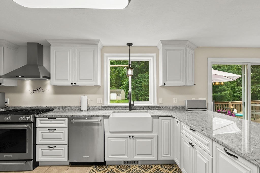 23 Hilltop Road Franklin, MA 02038 - Photo 4 of 41 Gallery Image 4