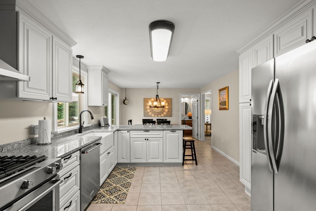 23 Hilltop Road Franklin, MA 02038 - Photo 7 of 41 Gallery Image 7
