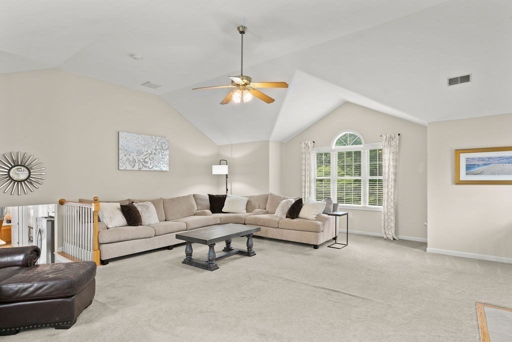 23 Hilltop Road Franklin, MA 02038 - Photo 10 of 41 Gallery Image 10