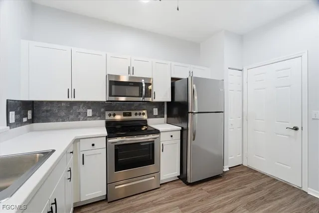 $260,000 | 3630 Pine Oak Circle, Unit 105, Fort Myers, FL 33916