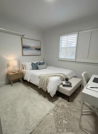 $2,450,000 | 735 Crandon Boulevard, Unit 303, Key Biscayne, FL 33149