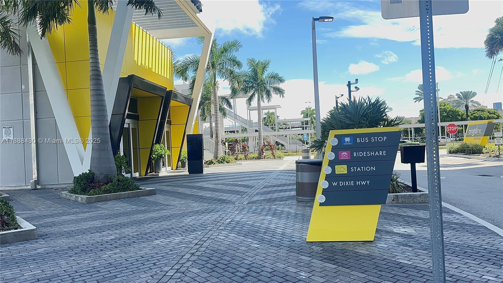 19440 Northeast 26th Avenue, Unit 53B Miami, FL 33180 - Photo 31 of 33