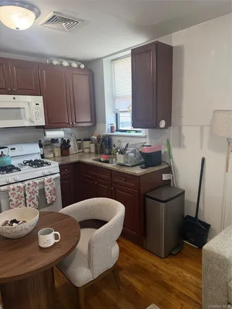 $2,300 | 1217 Jericho Turnpike, New Hyde Park, NY 11040