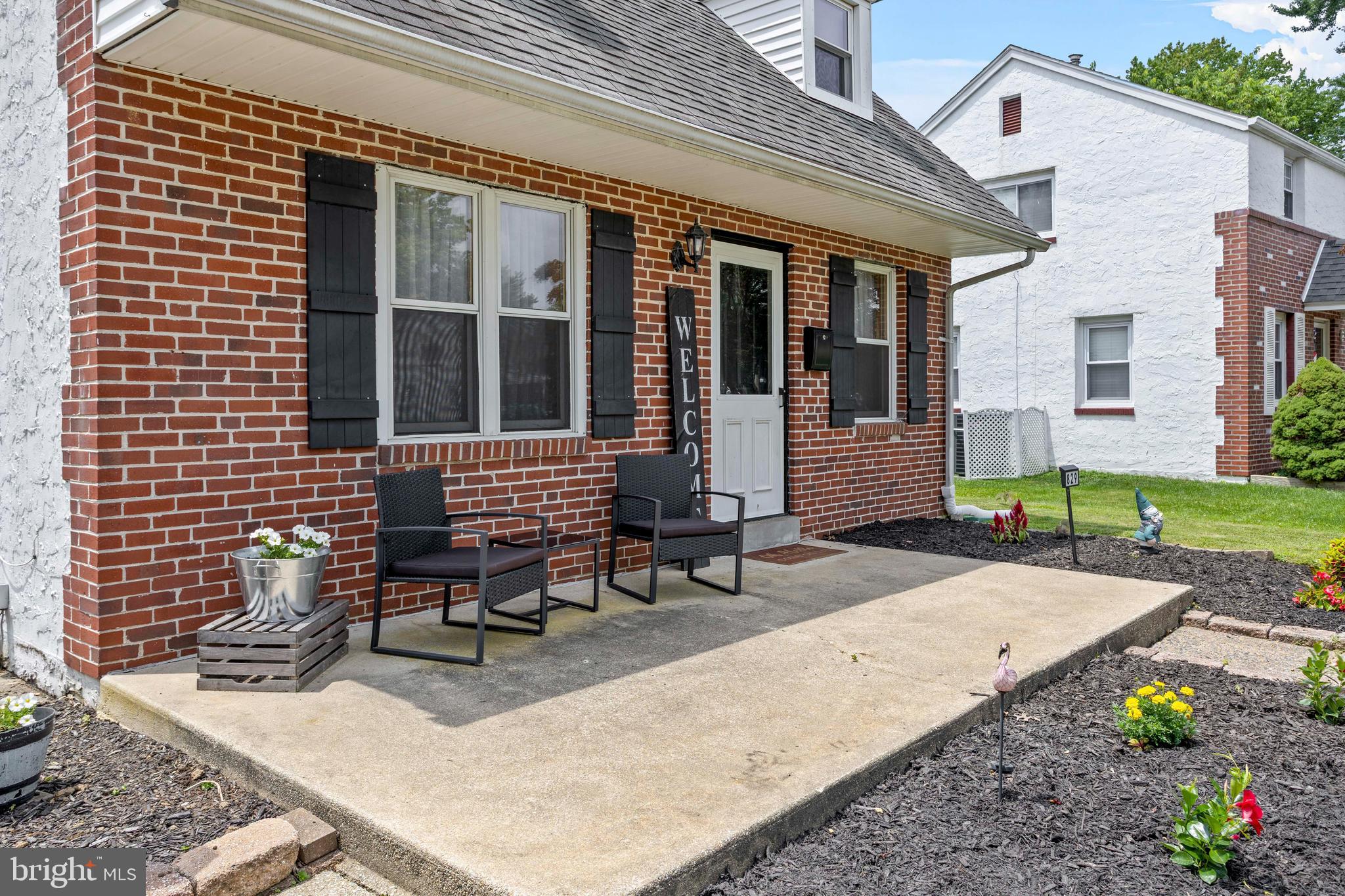 829 Springhill Road Secane, PA 19018 - Photo 3 of 25 Gallery Image 3