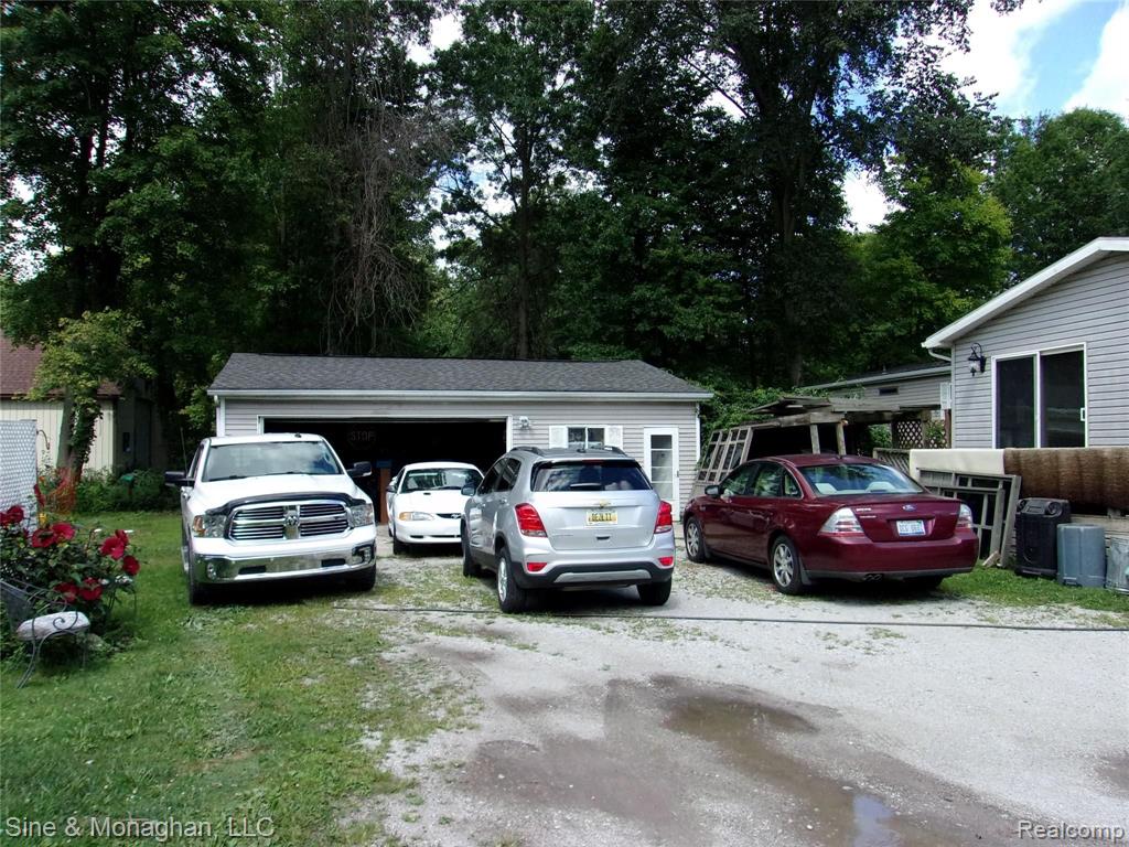 9020 Marsh Road Algonac, MI 48001 - Photo 7 of 33